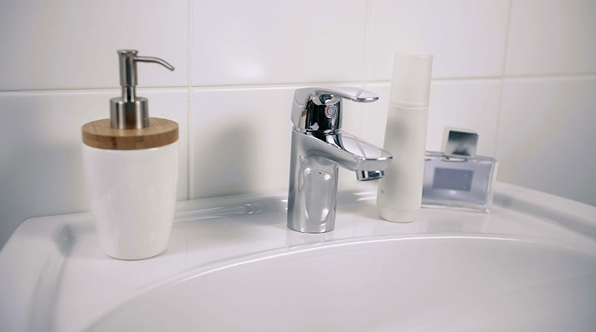 Video: Washbasin faucet cleaning, 